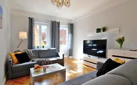 Milo Apartments - Rynek